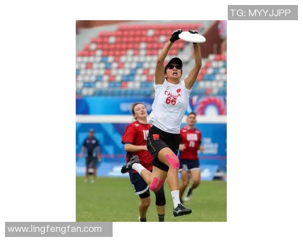 成都飞盘队创新高飞盘配合排名引领全国新潮流